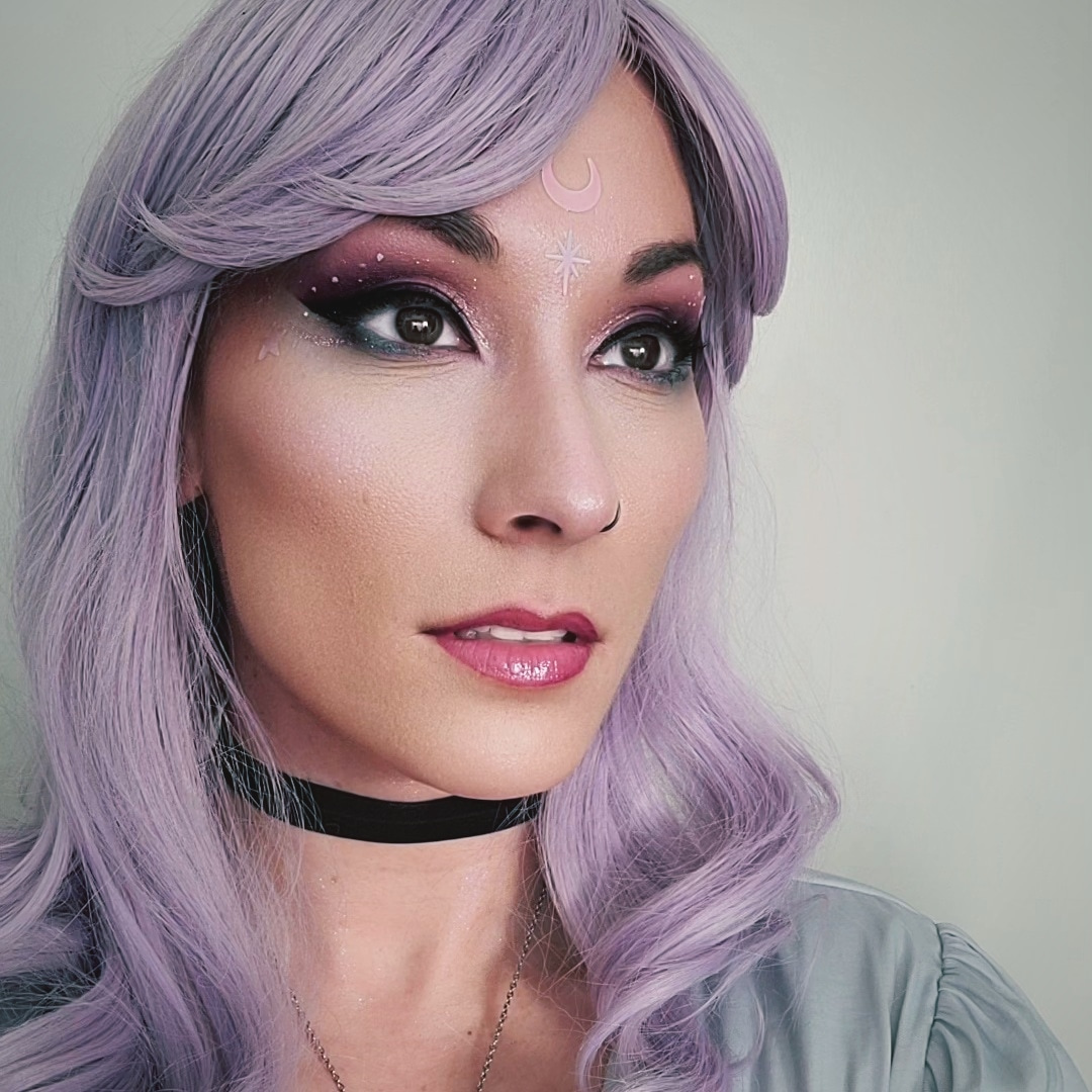 photo of artist, Alyssa Paxton